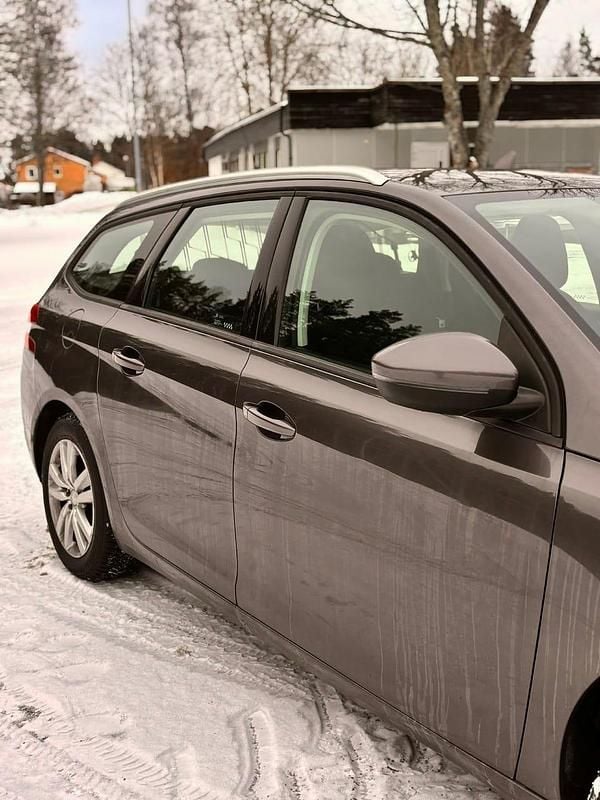 Begagnad Peugeot 308 SW 110 HK (80 kW) 2016 Kombi