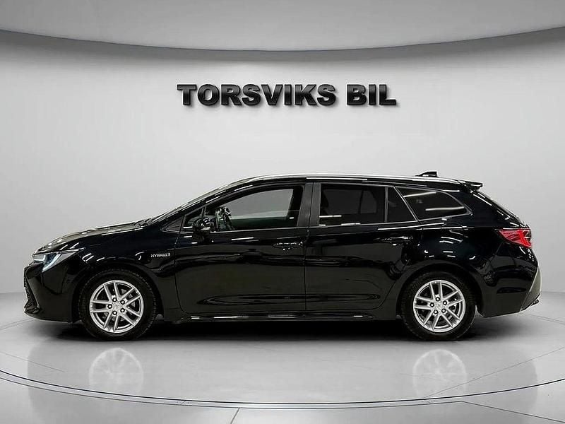 Begagnad Toyota Corolla Style 122 HK (89 kW) 2019 Svart Kombi