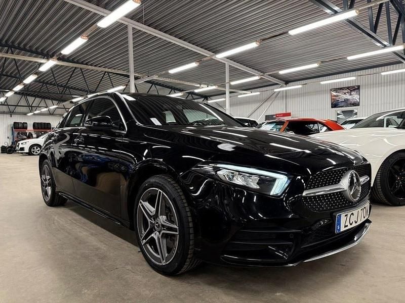 Begagnad Mercedes A250 AMG 218 HK (160 kW) 2023 Svart