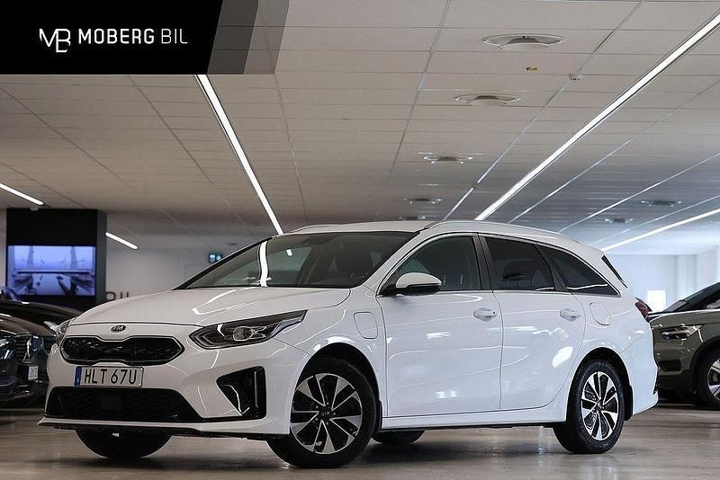 Vit Begagnad 2020 Kia Ceed Sportswagon Kombi | 169 900 kr (Bra pris) - Bild 1/3