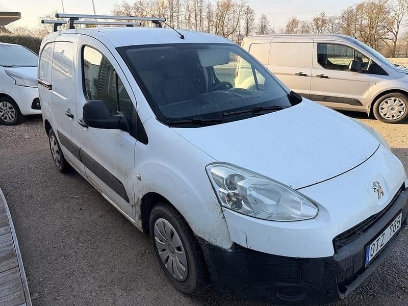 Begagnad Peugeot Partner 90 HK (66 kW) 2013 Vit