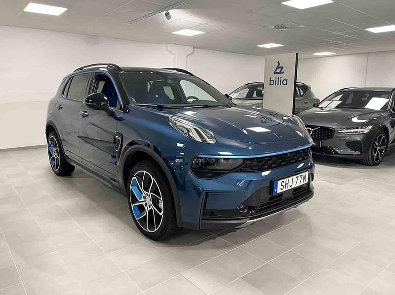 Blå Begagnad 2023 Lynk & Co 01 SUV | 324 900 kr - Bild 1/1