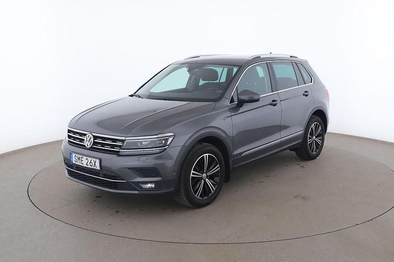 Mörkgrå Begagnad 2020 VW Tiguan SUV | 280 000 kr (Bra pris) - Bild 1/3