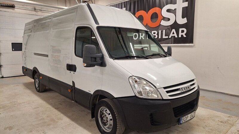 Vit Begagnad 2008 Iveco Daily Van | 149 900 kr - Bild 1/4