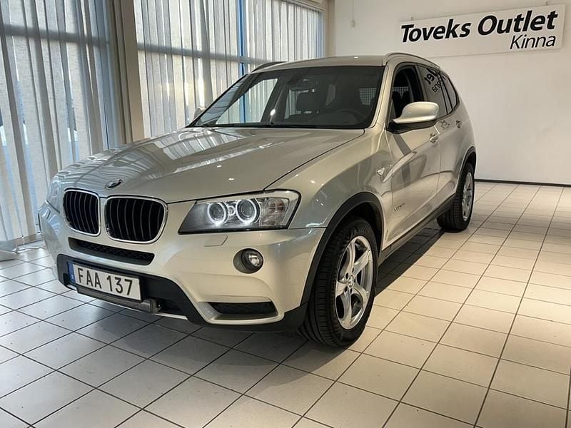 Grå Begagnad 2012 BMW X3 SUV | 99 900 kr (Marknadspris) - Bild 1/4