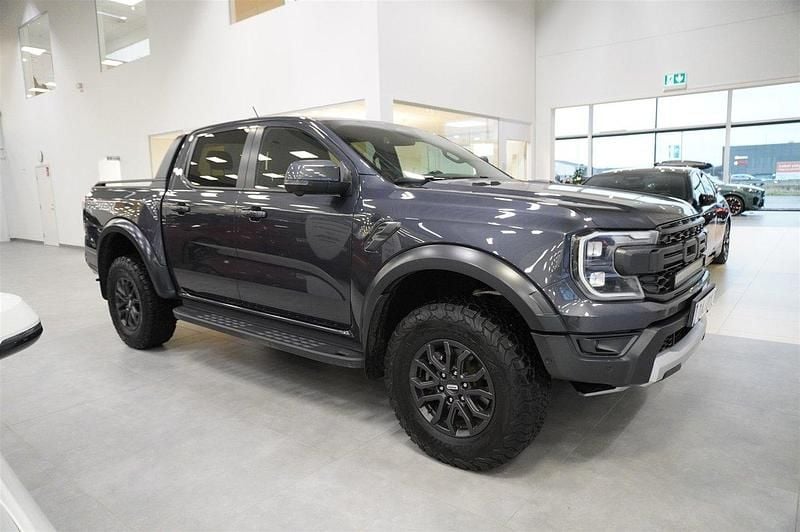 Grå (meteor grey) Begagnad 2023 Ford Ranger Raptor Pickup | 699 800 kr - Bild 1/4