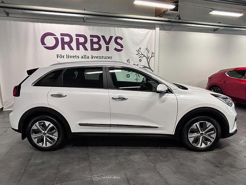 Begagnad Kia e-Niro Advance 150 kW (204 HK) 2021 Vit SUV