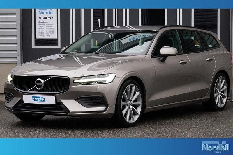 Grå Begagnad 2019 Volvo V60 Momentum Kombi | 219 700 kr (Bra pris) - Bild 1/4