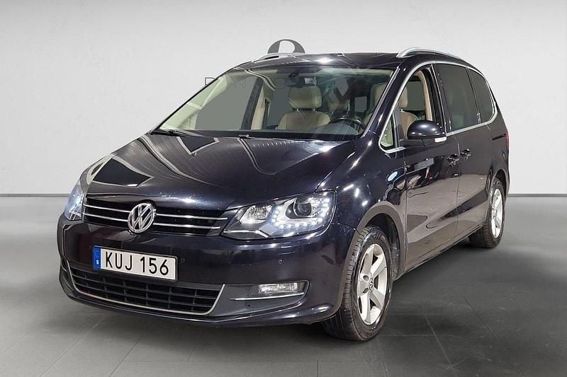 Svart Begagnad 2015 VW Sharan GT Minibuss | 119 900 kr (Bra pris) - Bild 1/3
