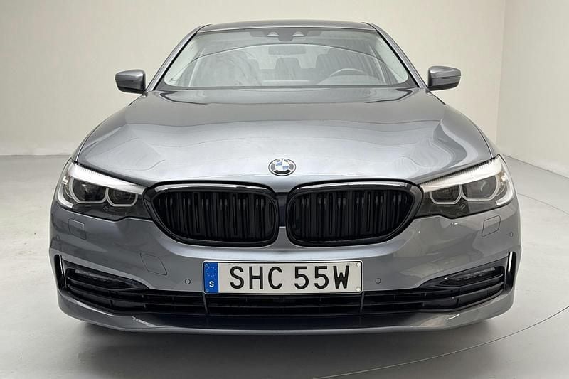 Begagnad BMW 530 iPerformance 252 HK (185 kW) 2020 Blå Sedan