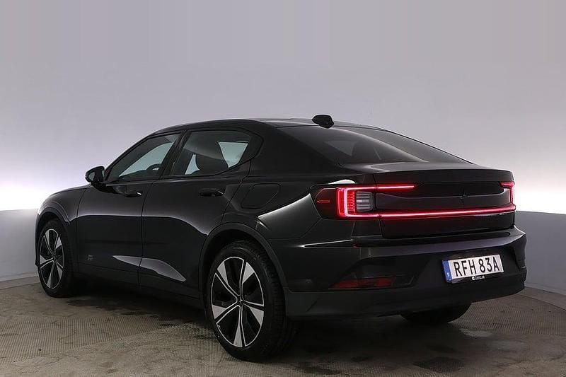 Begagnad Polestar 2 Plus 200 kW (272 HK) 2023 Svart Halvkombi
