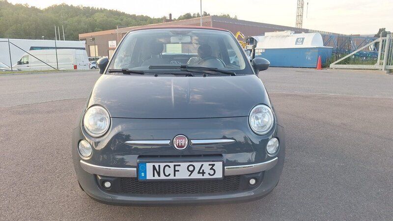 Grå Begagnad 2013 Fiat 500C Lounge Cab | 63 900 kr (Marknadspris) - Bild 1/4