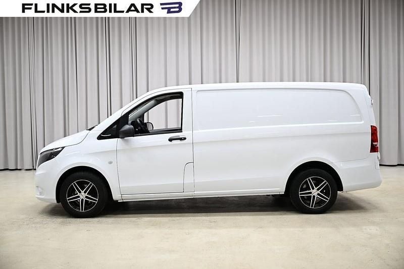 Vit Begagnad 2020 Mercedes Vito Van | 188 750 kr (Superpris) - Bild 1/4