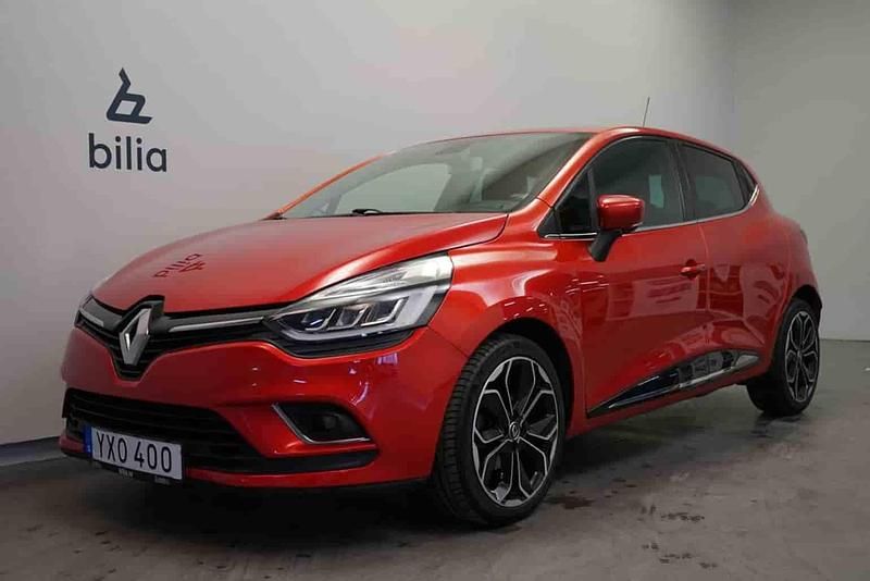 Röd Begagnad 2018 Renault Clio IV Halvkombi | 129 500 kr (Dyr) - Bild 1/1
