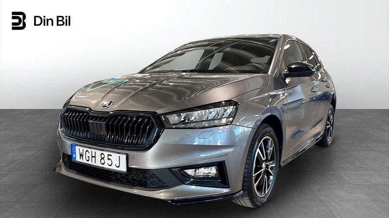 Grå Begagnad 2024 Skoda Fabia Monte Carlo Halvkombi | 229 900 kr (Lite dyr) - Bild 1/4