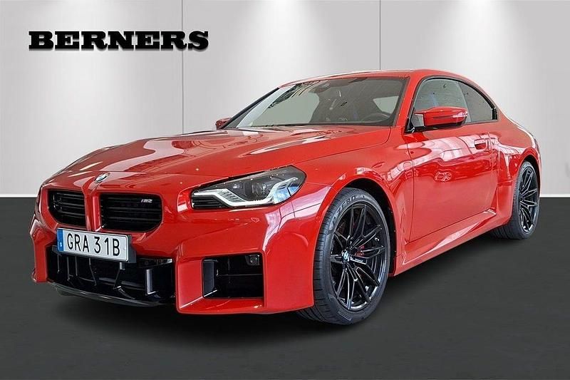 Röd Begagnad 2023 BMW M2 Shadowline Sportkupé | 719 900 kr - Bild 1/4
