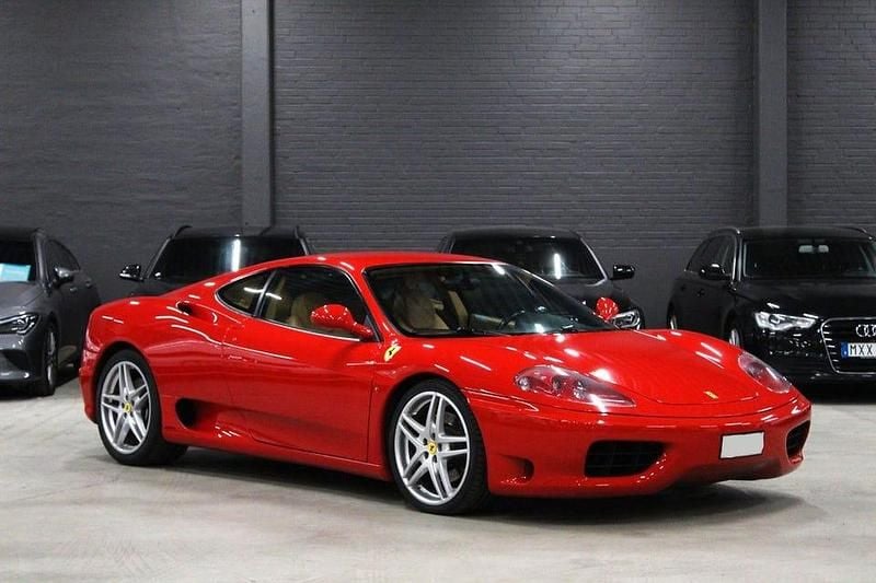 Begagnad Ferrari 360 400 HK (294 kW) 2000 Röd Sportkupé