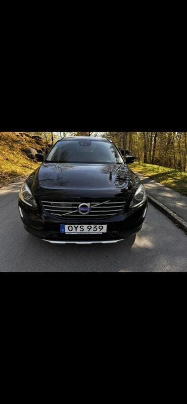 Svart Begagnad 2015 Volvo XC60 Summum SUV | 159 000 kr (Superpris) - Bild 1/4