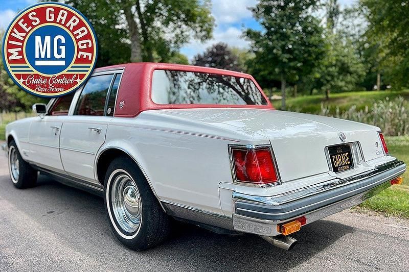 Begagnad 1977 Cadillac Seville Sedan | 135 000 kr - Bild 1/4