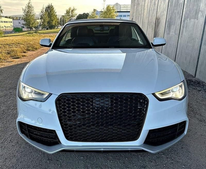 Begagnad Audi A5 170 HK (125 kW) 2012 Vit Sportkupé