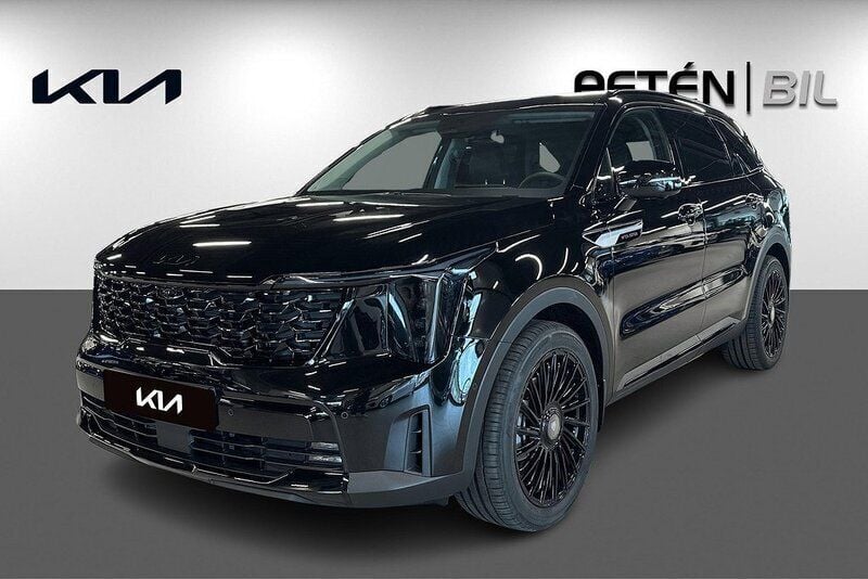 Svart Begagnad 2025 Kia Sorento SUV | 609 800 kr - Bild 1/4