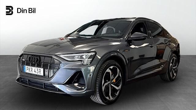 Daytonagrå pärleffekt Begagnad 2022 Audi e-tron Sportback S-Line SUV | 519 000 kr (Marknadspris) - Bild 1/4
