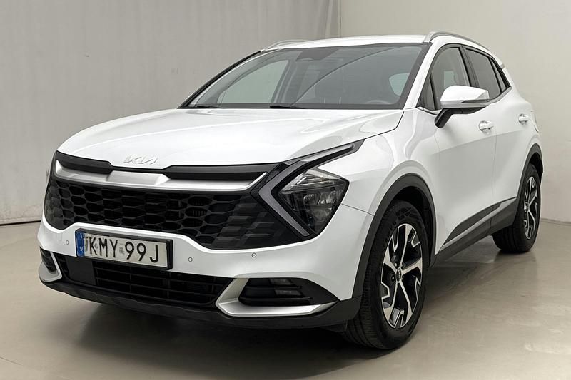 Vit Begagnad 2022 Kia Sportage SUV | 289 000 kr - Bild 1/4