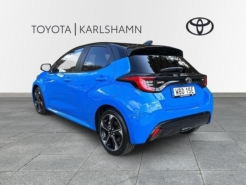 Begagnad Toyota Yaris Hybrid Edition 132 HK (97 kW) 2024 Blå Halvkombi