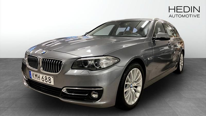 Begagnad 2014 BMW 520 Kombi | 210 000 kr (Dyr) - Bild 1/4