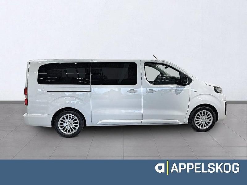 Begagnad Peugeot e-Traveller Business-Line 100 kW (136 HK) 2023 Vit Minibuss