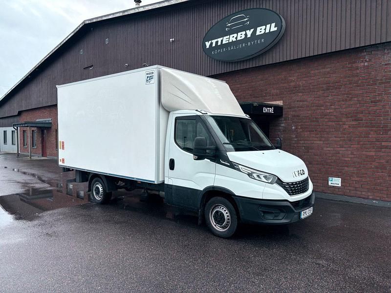 Vit Begagnad 2021 Iveco Daily Van | 299 900 kr (Marknadspris) - Bild 1/4