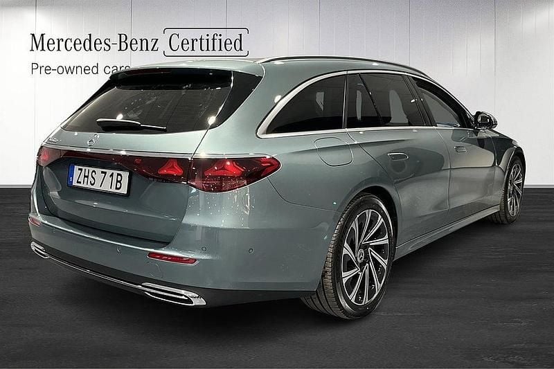 Begagnad Mercedes E300 Advanced Plus 313 HK (230 kW) 2024 Grön Kombi