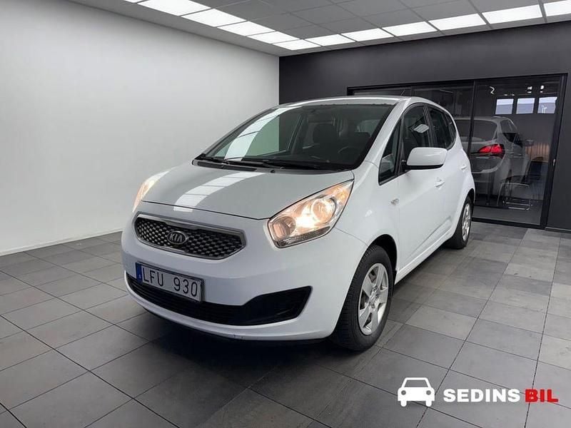 Vit Begagnad 2011 Kia Venga EX Halvkombi | 29 900 kr (Bra pris) - Bild 1/4