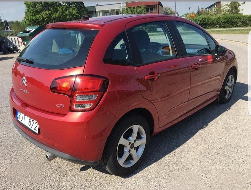 Röd Begagnad 2010 Citroën C3 Halvkombi | 29 900 kr (Marknadspris) - Bild 1/4
