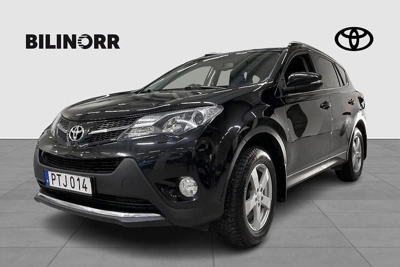 Svart Begagnad 2014 Toyota RAV4 Active SUV | 135 500 kr (Marknadspris) - Bild 1/4