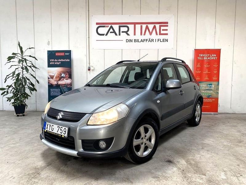 Silver Begagnad 2006 Suzuki SX4 Halvkombi | 34 900 kr (Marknadspris) - Bild 1/4