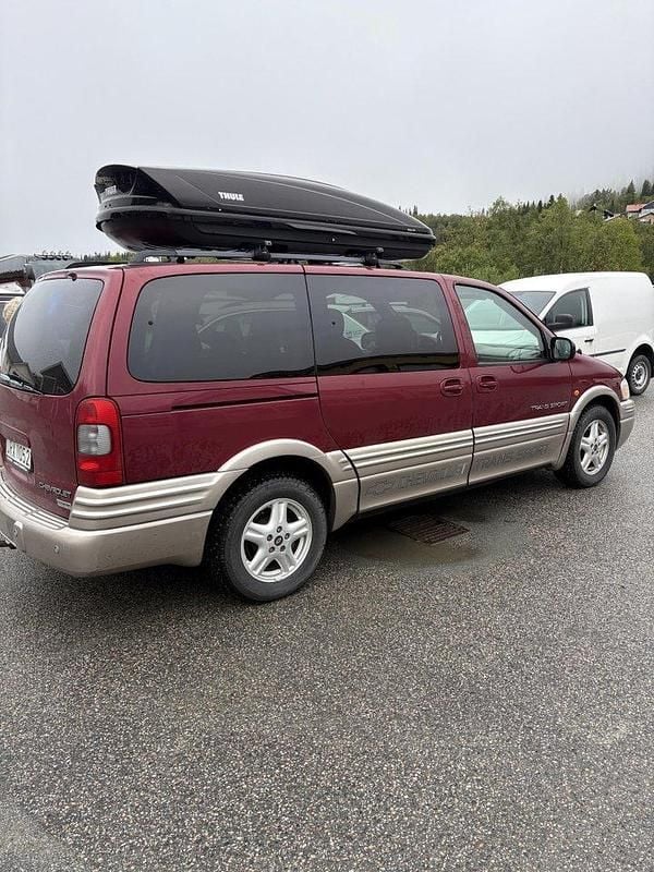 Röd Begagnad 2004 Chevrolet Trans Sport Sport Minibuss | 34 500 kr (Superpris) - Bild 1/4