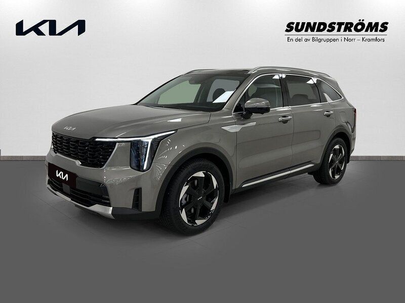 Grå Ny 2025 Kia Sorento Advance SUV | 705 900 kr (Dyr) - Bild 1/4