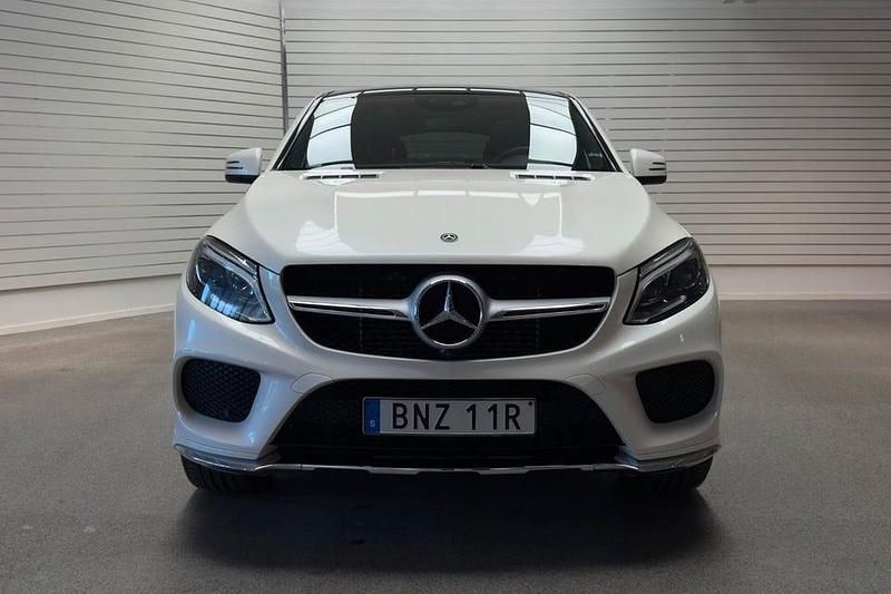 Begagnad Mercedes GLE350 AMG line 258 HK (189 kW) 2019 Vit (designo diamantvit) Sportkupé
