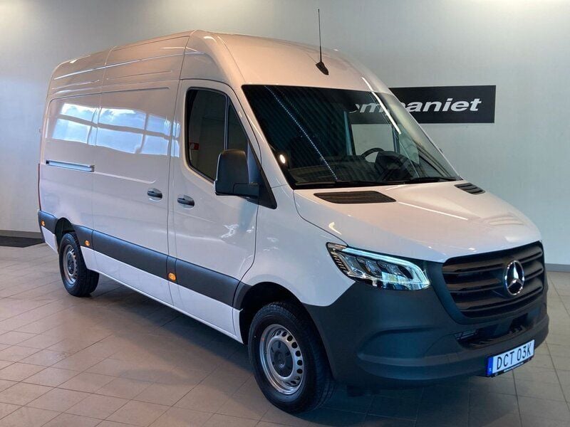 Vit Ny 2025 Mercedes Sprinter Van | 643 625 kr (Superpris) - Bild 1/4