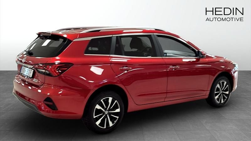 Röd (red) Begagnad 2022 MG MG5 EV Kombi | 214 900 kr - Bild 1/4