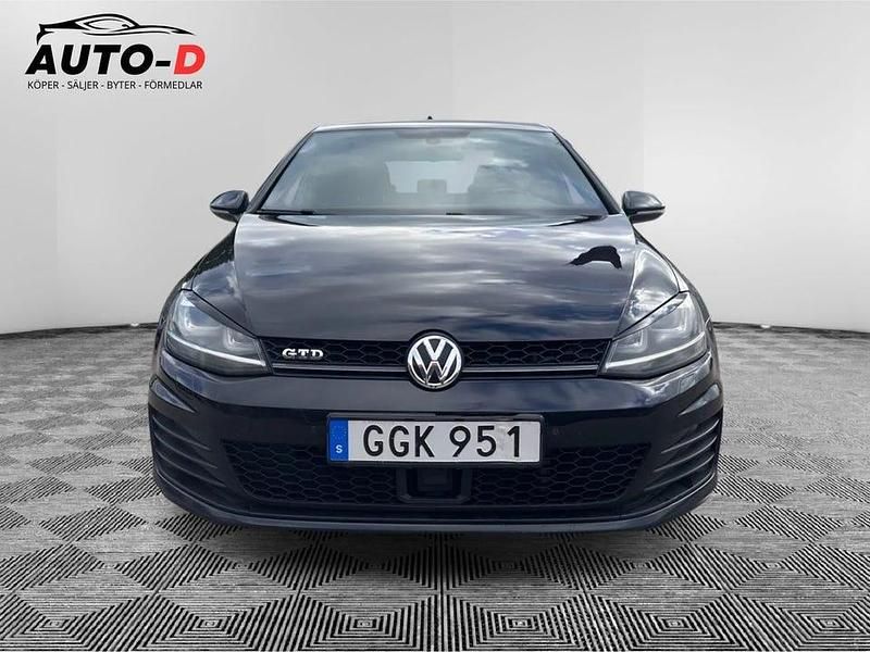 Begagnad VW Golf VII GTD 184 HK (135 kW) 2014 Svart Halvkombi