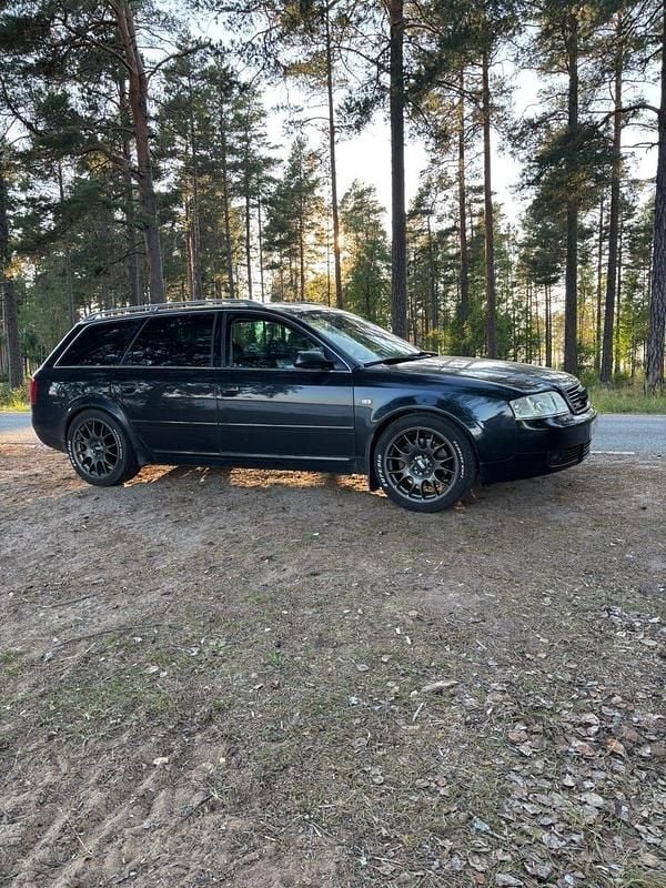 Begagnad 2003 Audi A6 Kombi | 39 900 kr - Bild 1/4
