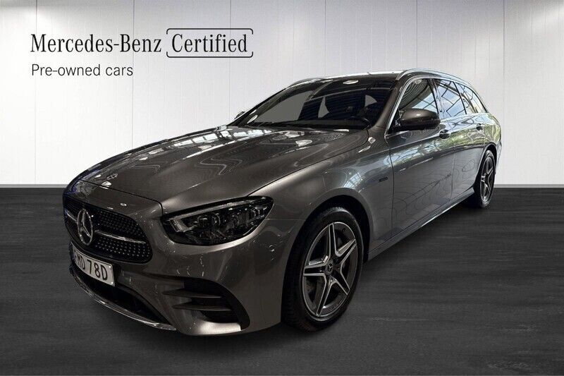Grå (grey) Begagnad 2020 Mercedes E300 AMG Kombi | 429 900 kr (Lite dyr) - Bild 1/4