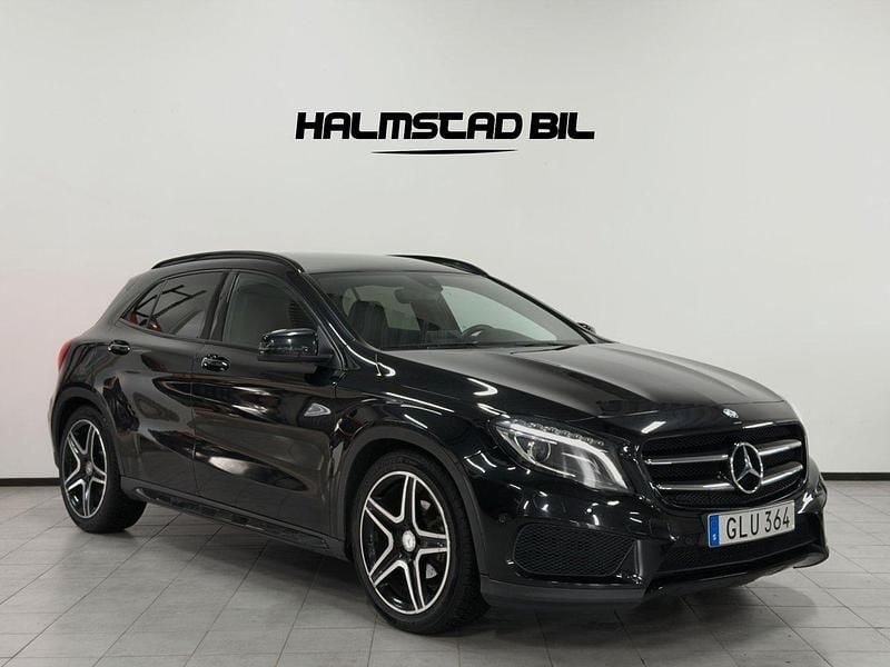 Svart Begagnad 2016 Mercedes GLA180 AMG SUV | 159 500 kr - Bild 1/4