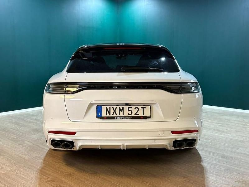 Begagnad Porsche Panamera 4S Sport Turismo 560 HK (411 kW) 2021 Vit Sedan