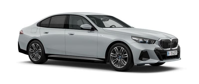Grå (m brooklyn grey metallic) Ny 2025 BMW i5 Shadowline Sedan | 692 000 kr (Marknadspris) - Bild 1/3