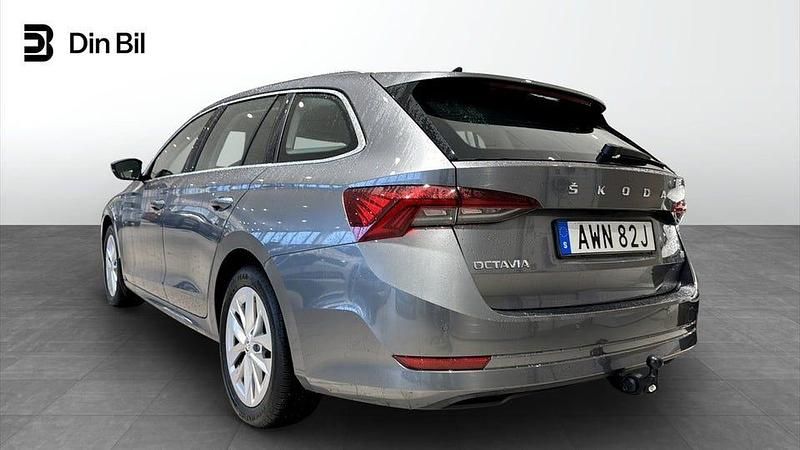 Begagnad Skoda Octavia Style 150 HK (110 kW) 2024 Grå Kombi
