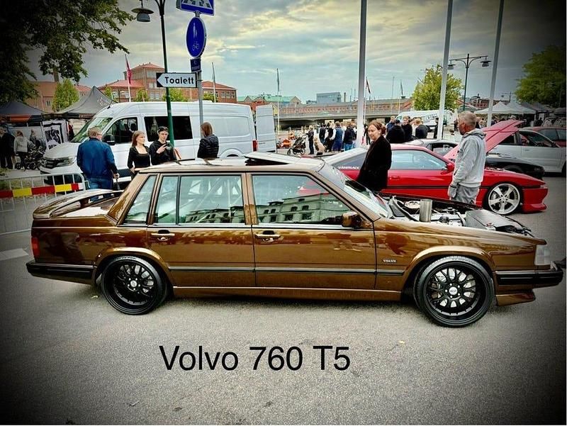 Begagnad 1990 Volvo 760 Sedan | 100 000 kr - Bild 1/2