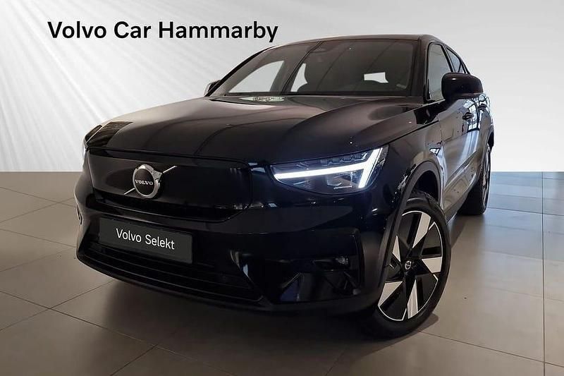Svart Begagnad 2024 Volvo EC40 Core SUV | 449 000 kr (Marknadspris) - Bild 1/3